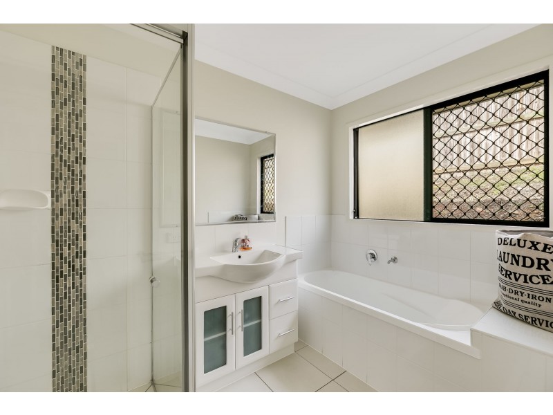 12 Felix Street, Cranley QLD 4350