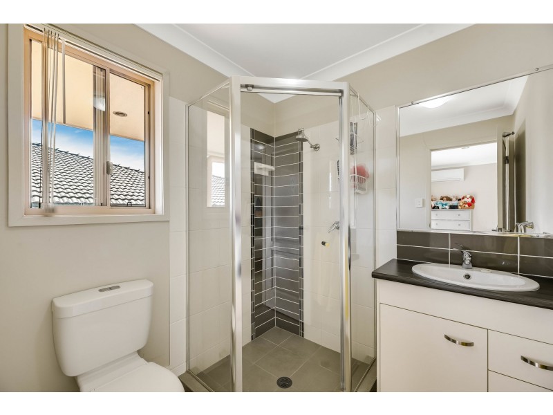 12 Taragon Street, Glenvale QLD 4350