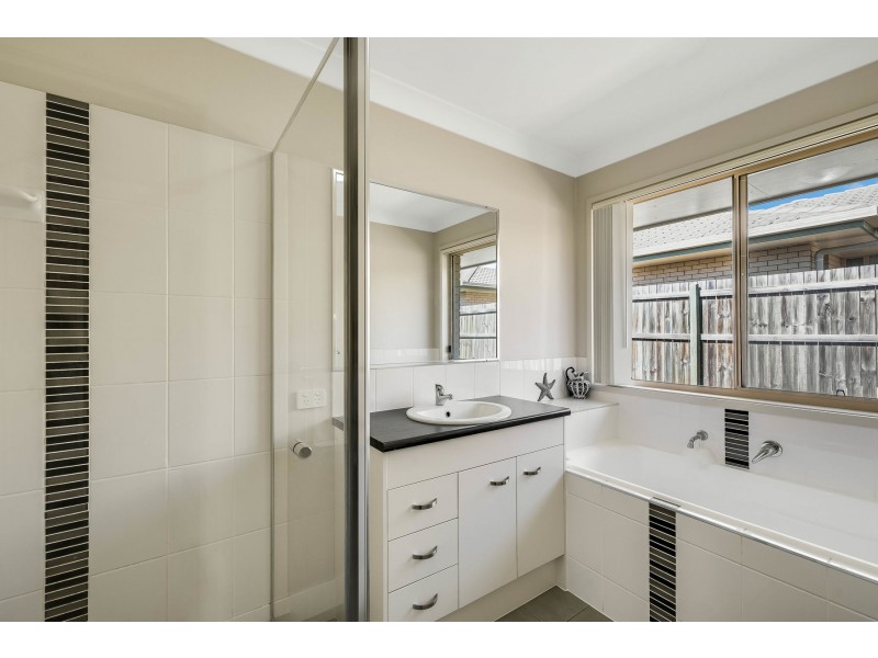 12 Taragon Street, Glenvale QLD 4350