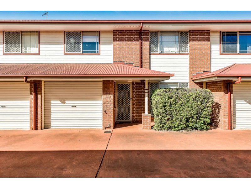 6/4 O’Quinn Street, Harristown QLD 4350