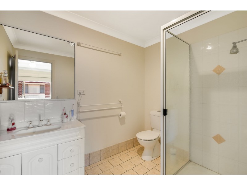 6/4 O’Quinn Street, Harristown QLD 4350