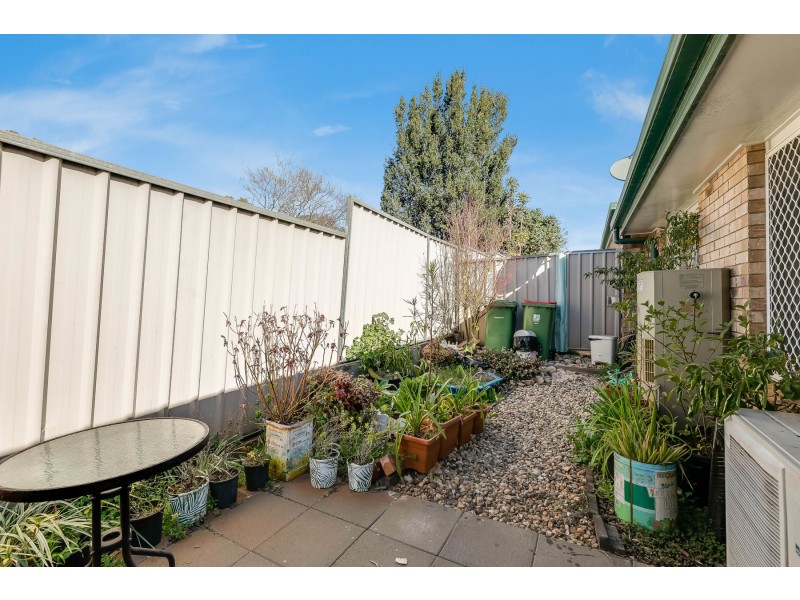 16/19A Gladstone Street, Newtown QLD 4350