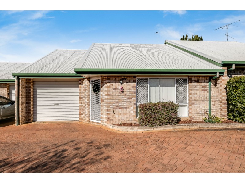 16/19A Gladstone Street, Newtown QLD 4350