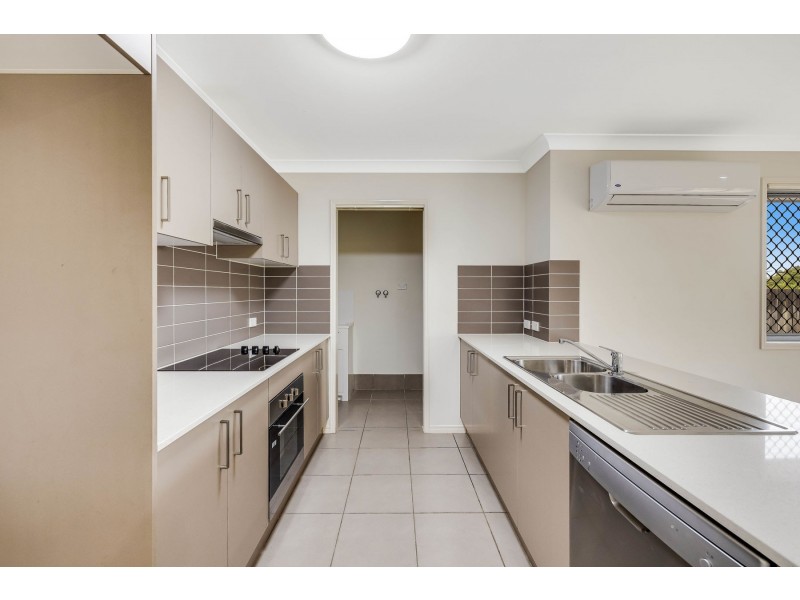 4 Cooranga Street, Glenvale QLD 4350