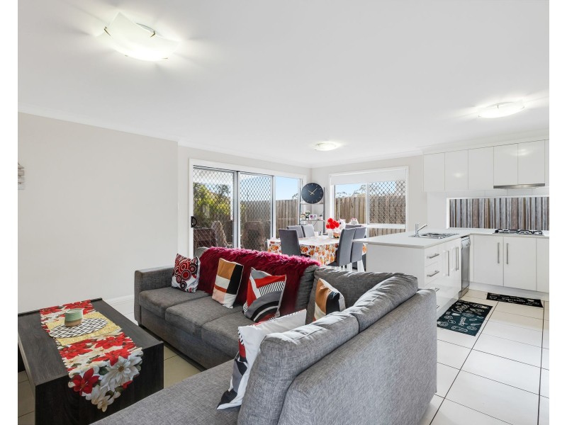 4/10 Furness Court, Kearneys Spring QLD 4350