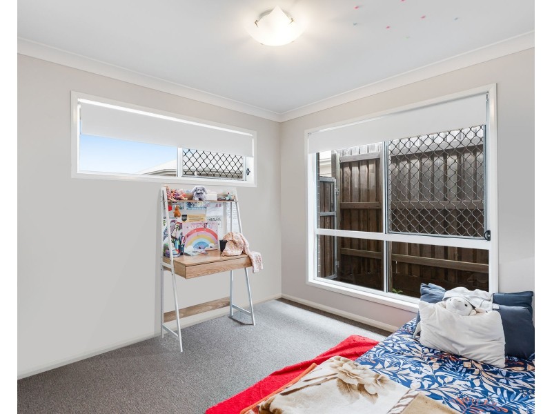 4/10 Furness Court, Kearneys Spring QLD 4350