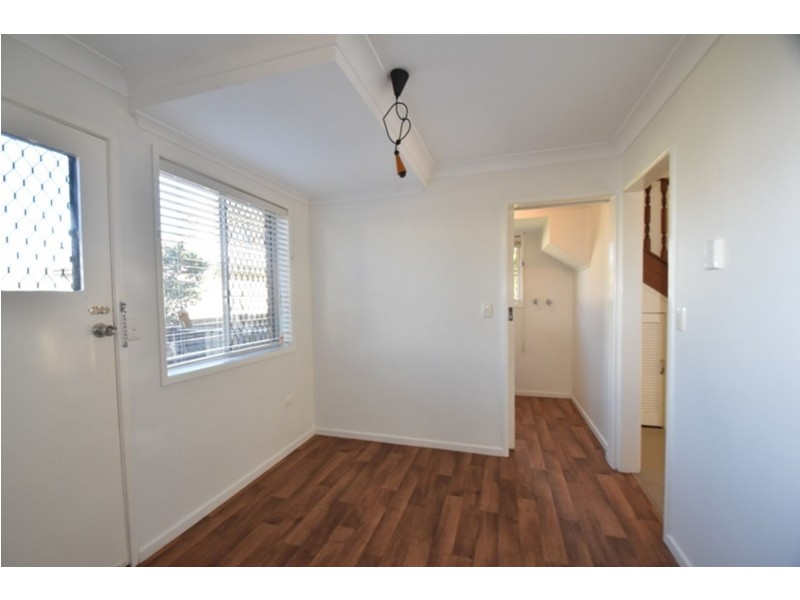 1/88 Anzac Avenue, Newtown QLD 4350