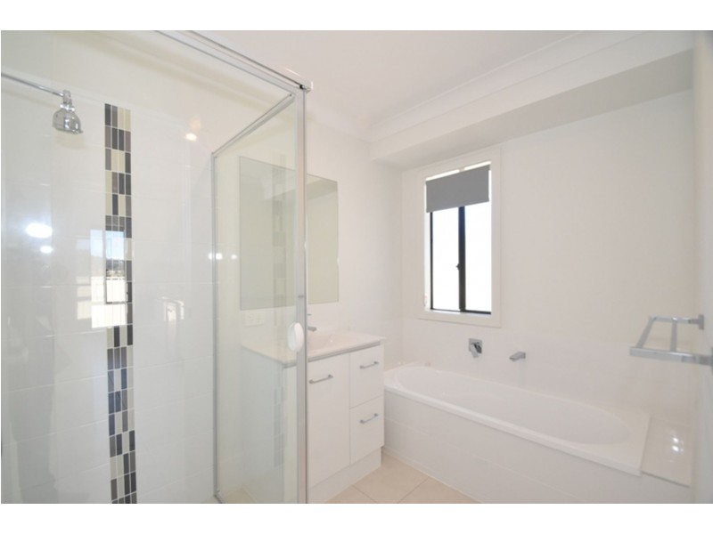 1/4 Minnett Street, Glenvale QLD 4350