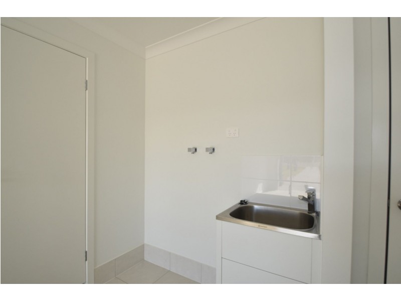 1/4 Minnett Street, Glenvale QLD 4350