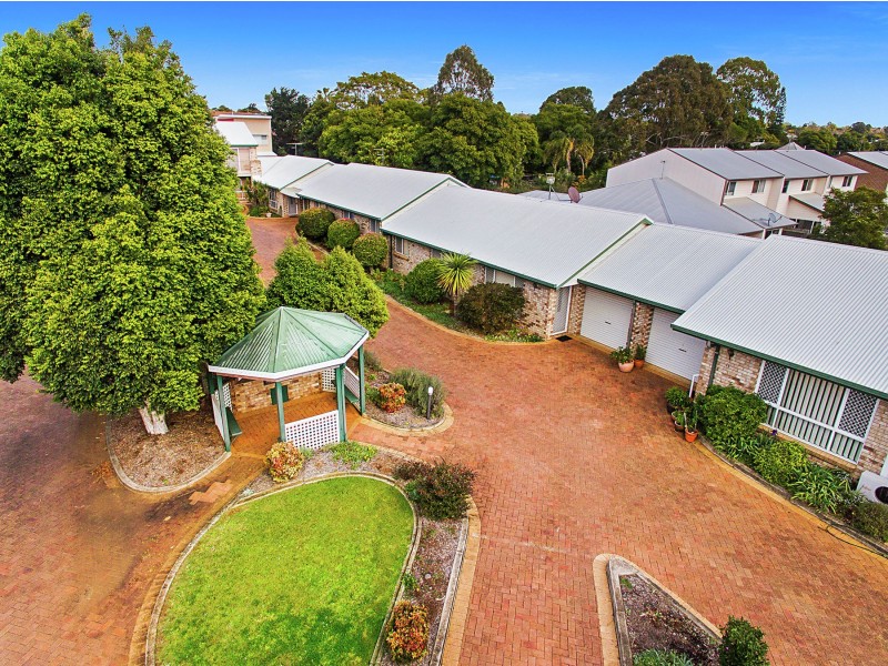 10/19A Gladstone Street, Newtown QLD 4350