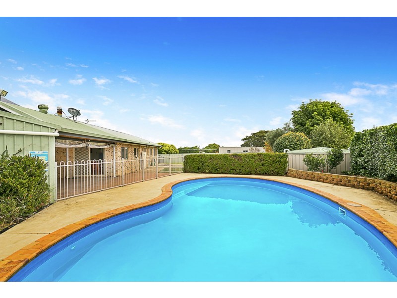 20 Handley Drive, Westbrook QLD 4350