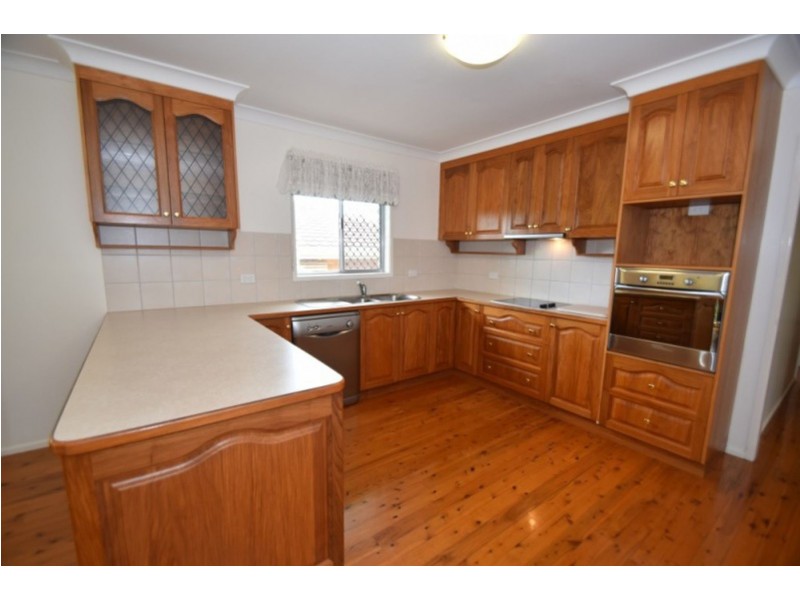 2 Diosma Street, Centenary Heights QLD 4350