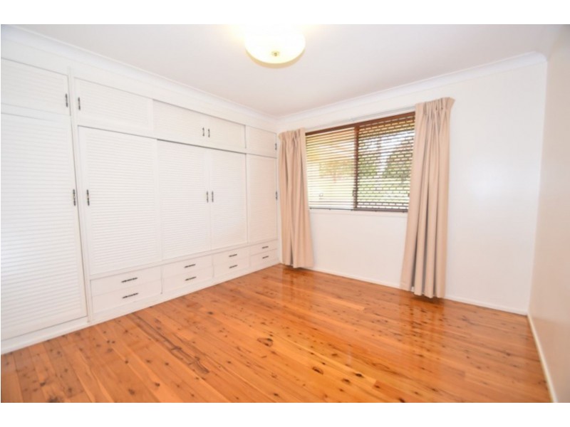 2 Diosma Street, Centenary Heights QLD 4350