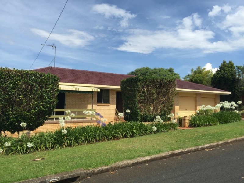 2 Diosma Street, Centenary Heights QLD 4350