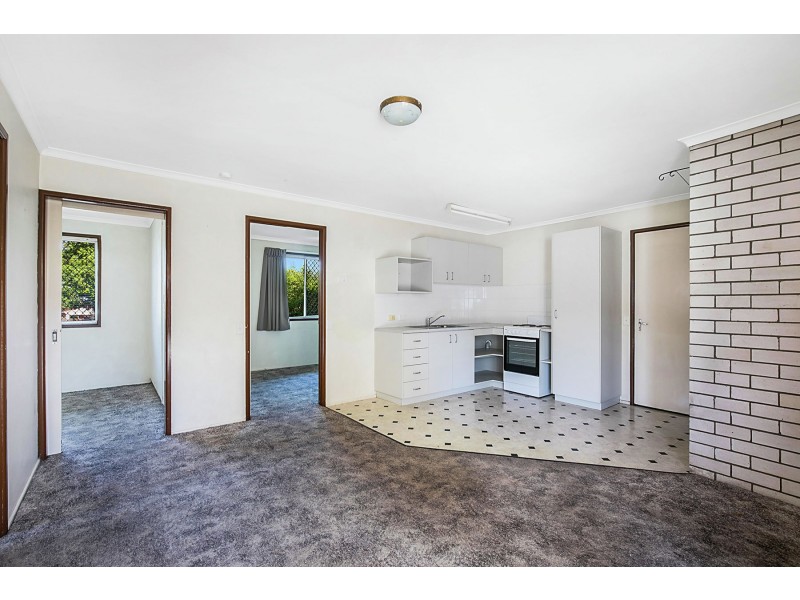 381 West Street, Harristown QLD 4350
