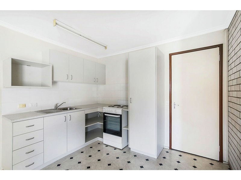 381 West Street, Harristown QLD 4350