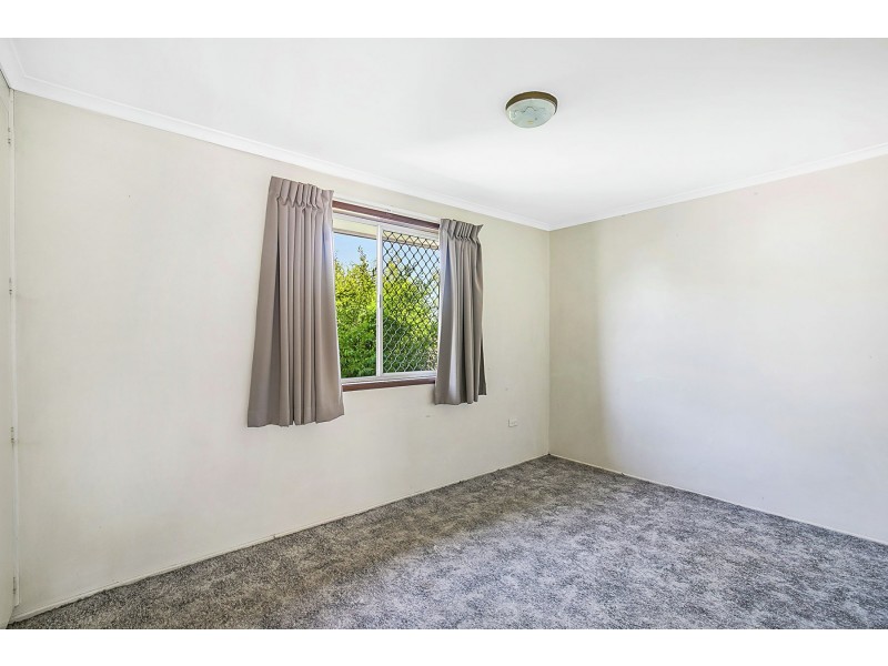 381 West Street, Harristown QLD 4350