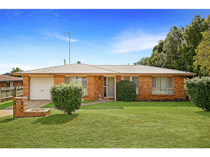 11 Kurrajong Street, Newtown QLD 4350