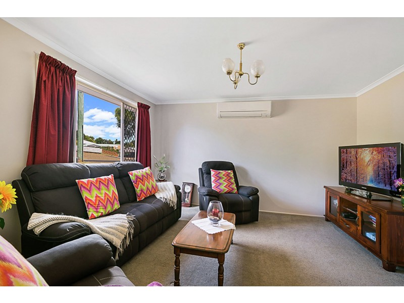 11 Kurrajong Street, Newtown QLD 4350