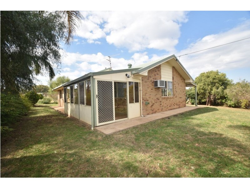 6 Lawmere Court, Kingsthorpe QLD 4400