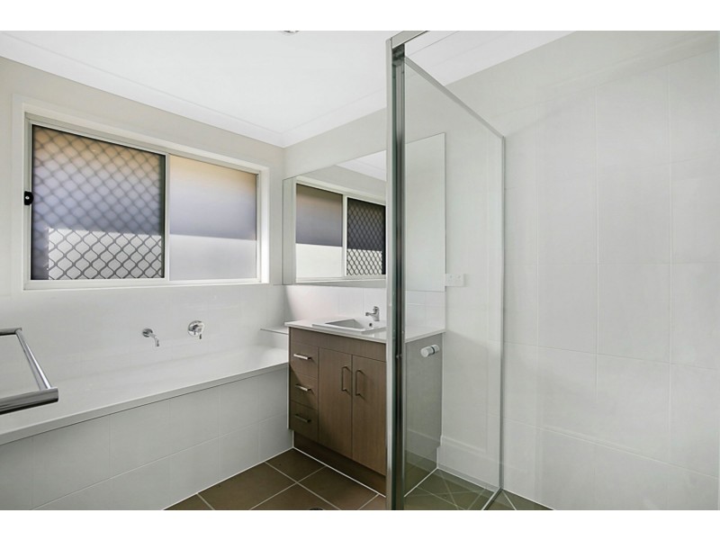 14 Templeton Court, Westbrook QLD 4350