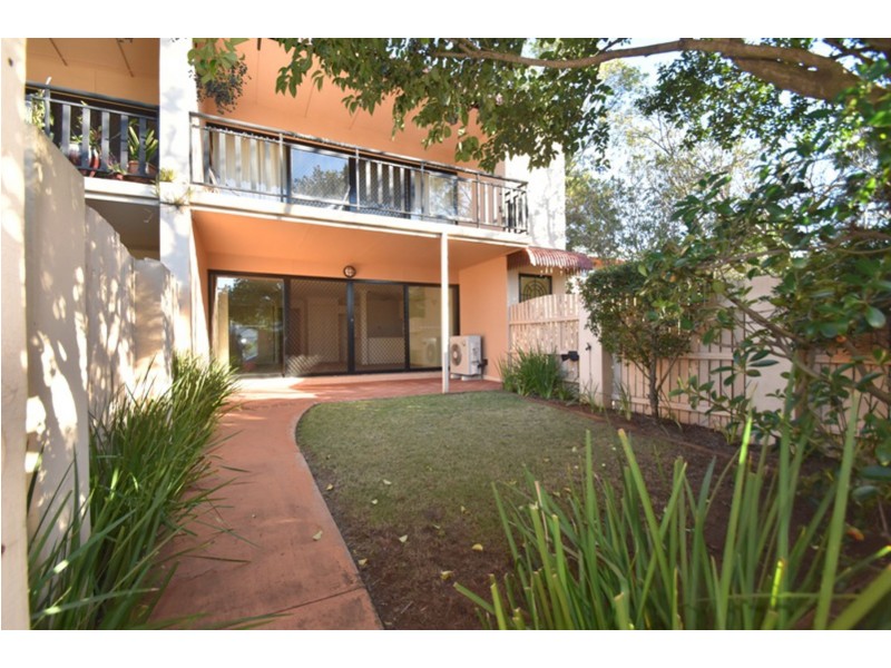 2/4 Scott Street, East Toowoomba QLD 4350