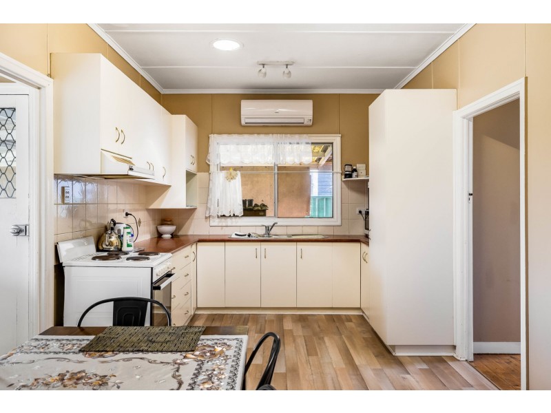 19 Dunne Street, Harristown QLD 4350