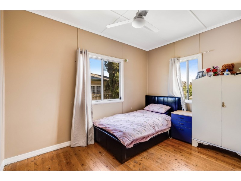 19 Dunne Street, Harristown QLD 4350