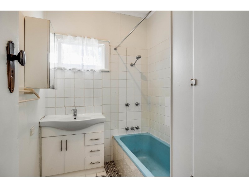 19 Dunne Street, Harristown QLD 4350