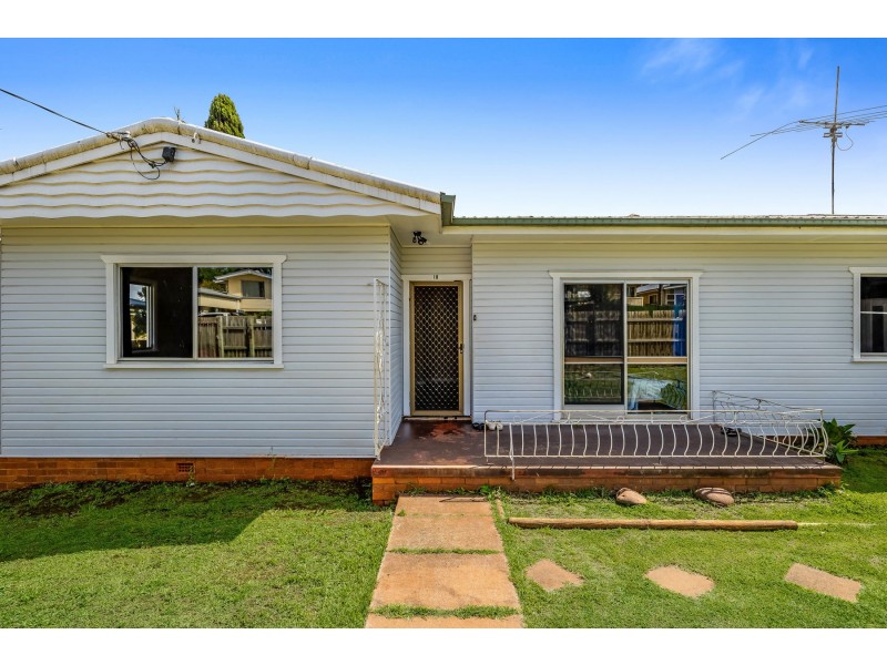 19 Dunne Street, Harristown QLD 4350