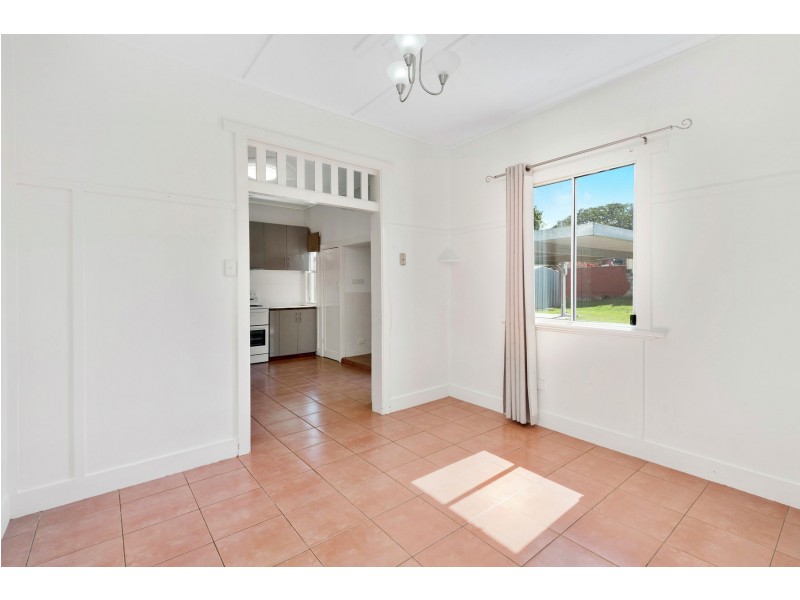 249 West Street, Harristown QLD 4350
