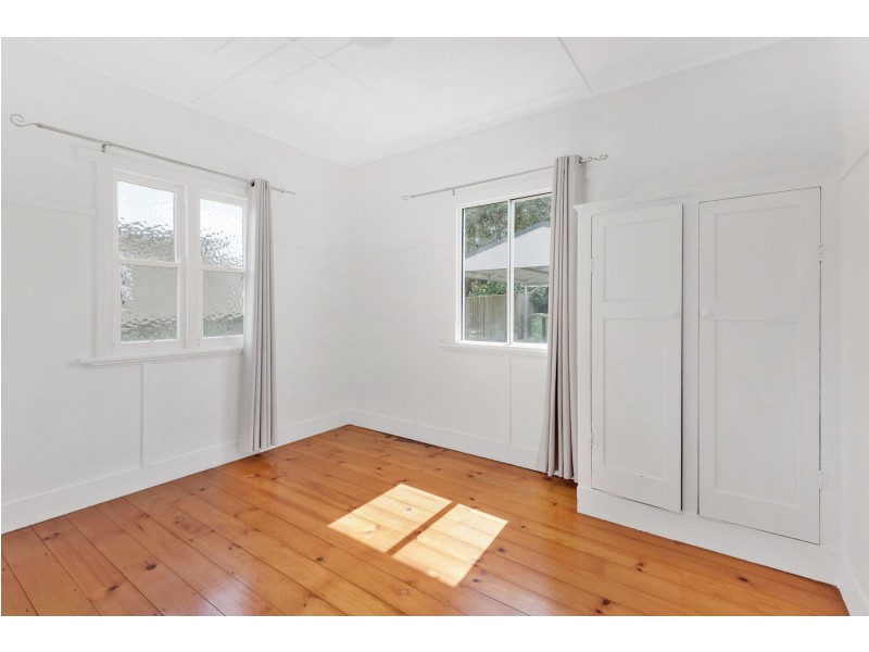 249 West Street, Harristown QLD 4350