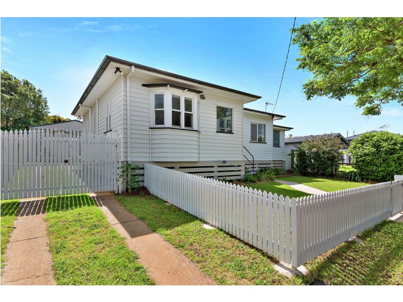 249 West Street, Harristown QLD 4350