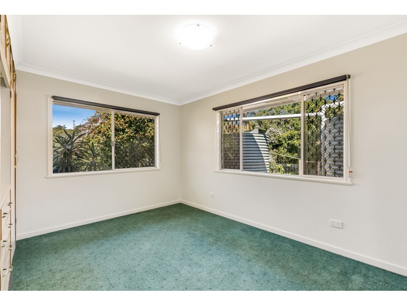 55 Martini Street, Mount Lofty QLD 4350