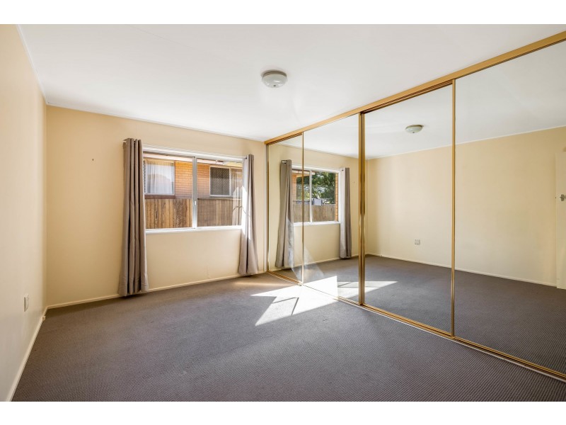 9 Farr Street, Kearneys Spring QLD 4350