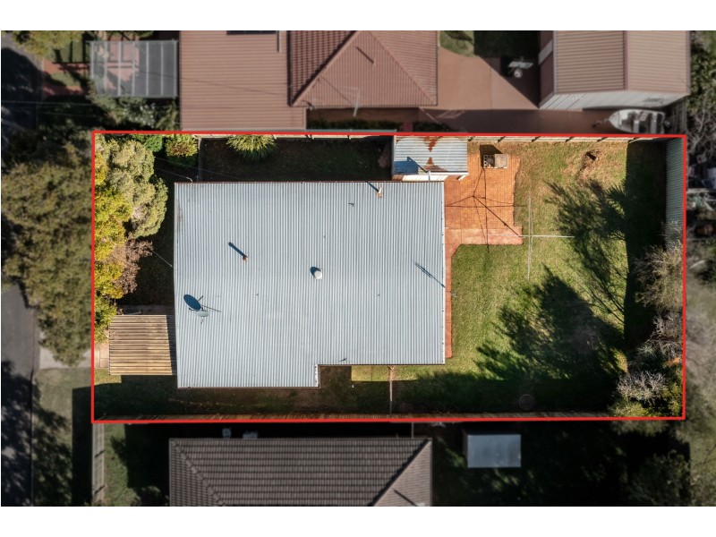 9 Farr Street, Kearneys Spring QLD 4350