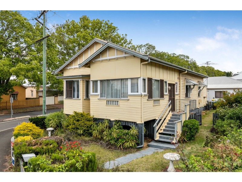 17 Clifford Street, Toowoomba City QLD 4350