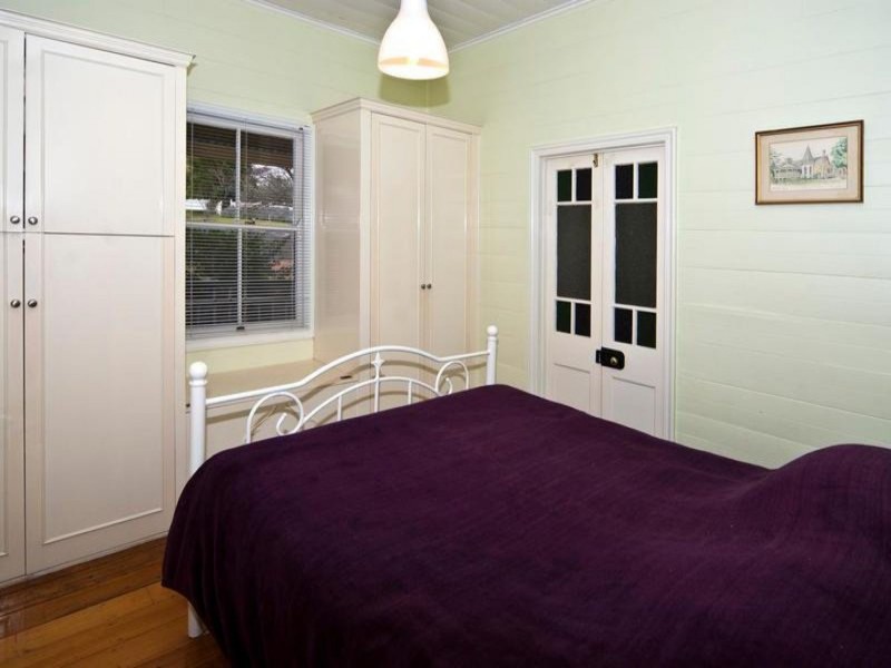 16 Gentle Street, North Toowoomba QLD 4350