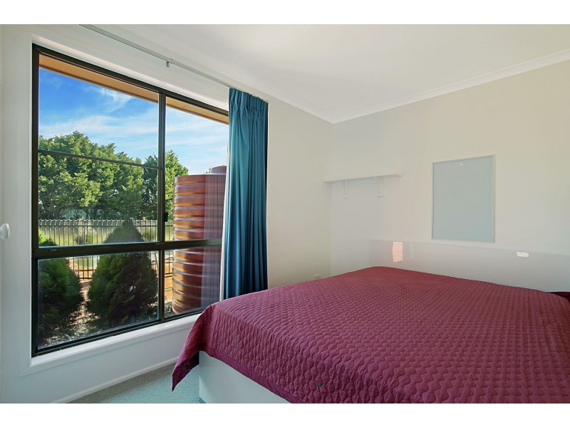 4 Glen Crescent, Highfields QLD 4352