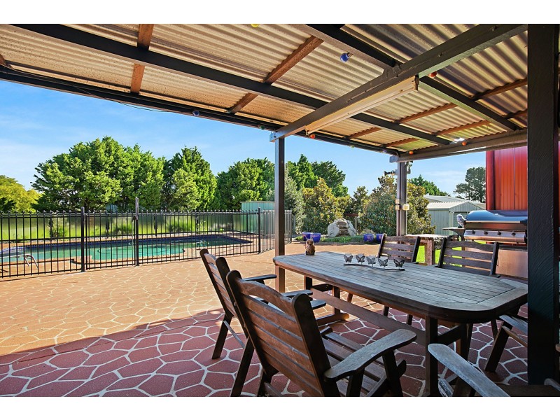 4 Glen Crescent, Highfields QLD 4352