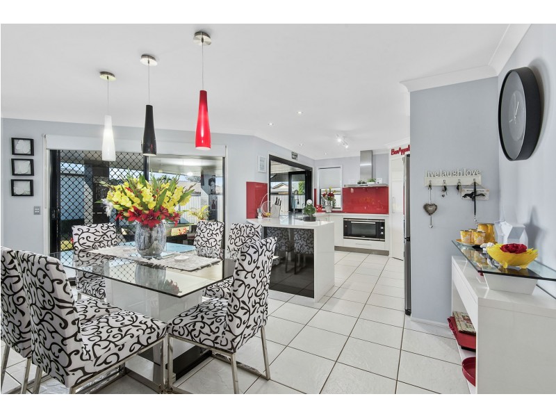 3 Rama Court, Kearneys Spring QLD 4350