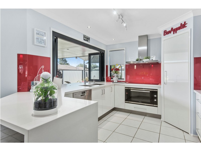 3 Rama Court, Kearneys Spring QLD 4350