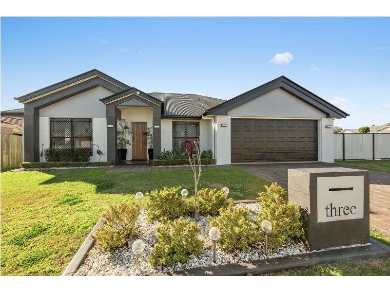 3 Rama Court, Kearneys Spring QLD 4350