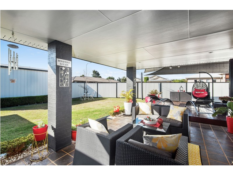 3 Rama Court, Kearneys Spring QLD 4350