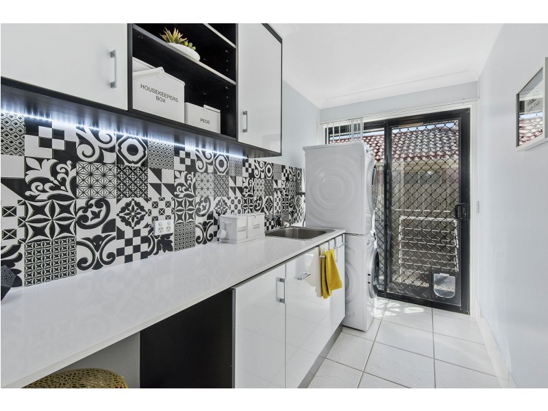 3 Rama Court, Kearneys Spring QLD 4350