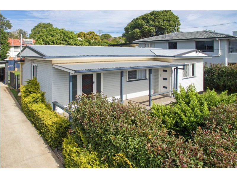 24 Loch Street, Centenary Heights QLD 4350