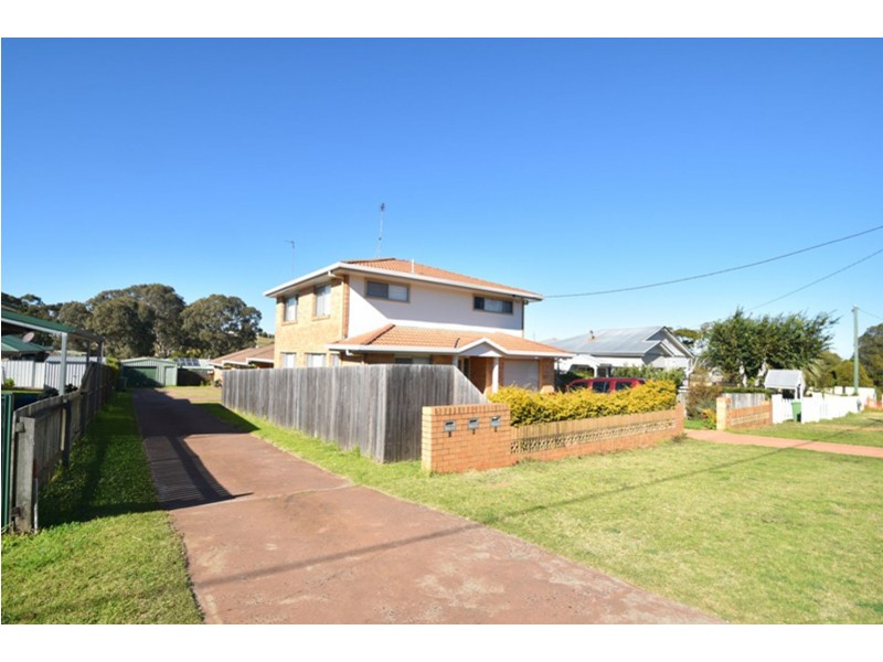 1/24 Ladner Street, Drayton QLD 4350