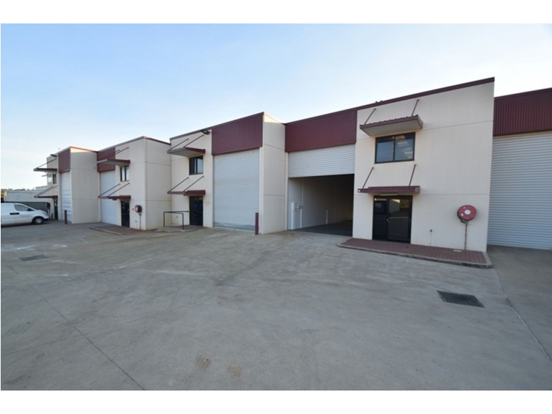 4/14 Civil Court, Harlaxton QLD 4350