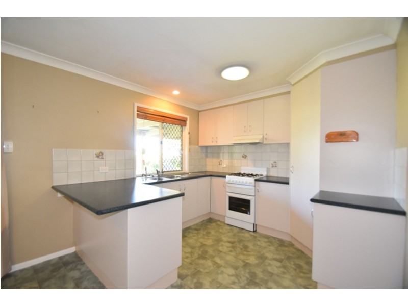 16 Stoneyhurst Court, Glenvale QLD 4350