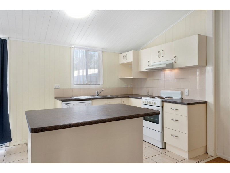 32 John Street, Goombungee QLD 4354